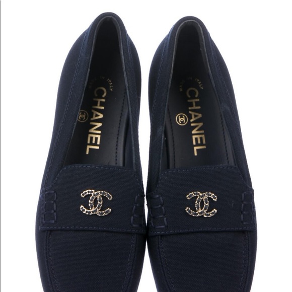 Chanel loafers 💙 Navy Blue, Canvas, Gold chain accents, Size 6.5 - Picture 6 of 6